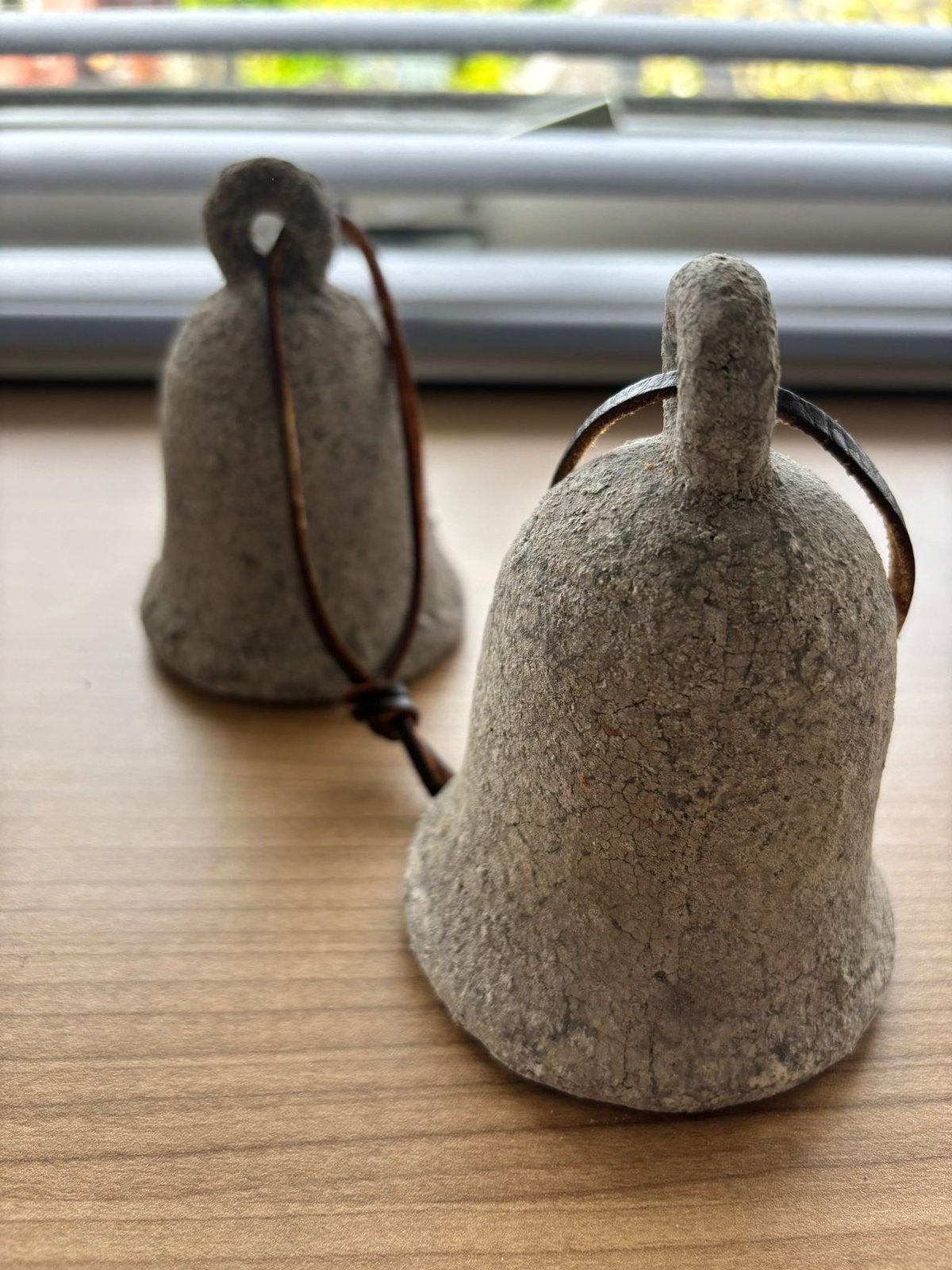 Klokjes/bellen beton look, Ophalen of Verzenden, Zo goed als nieuw, Grijs, Steen/keramiek