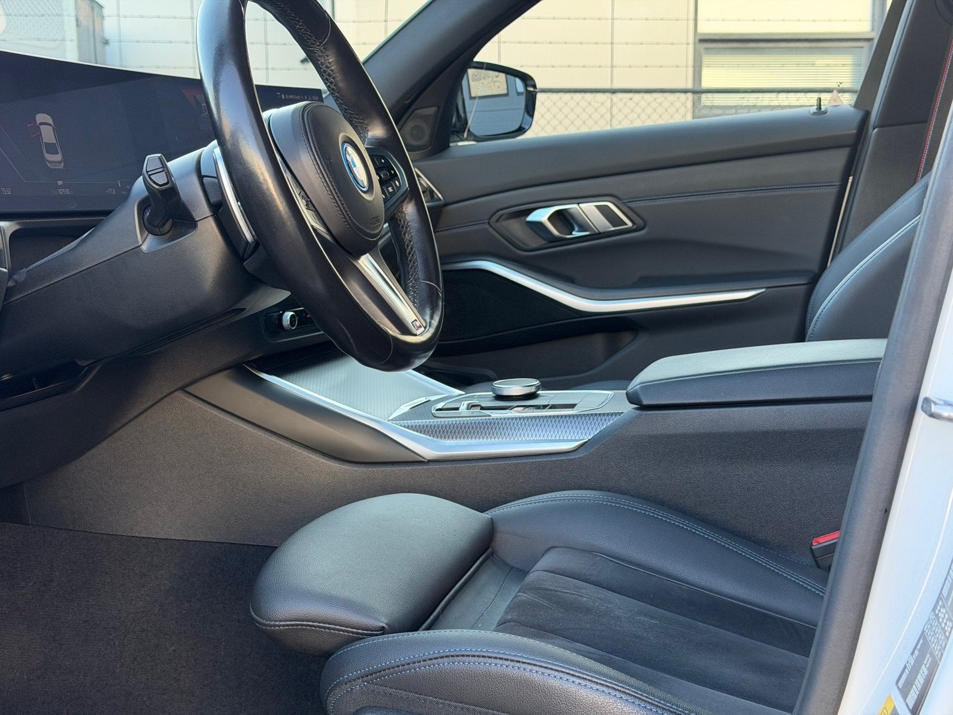 BMW 3-serie 330e|M-sport pro|HUD|Pano|50 jahre edition| lase, Auto's, Achterwielaandrijving, Gebruikt, Euro 6, 4 cilinders