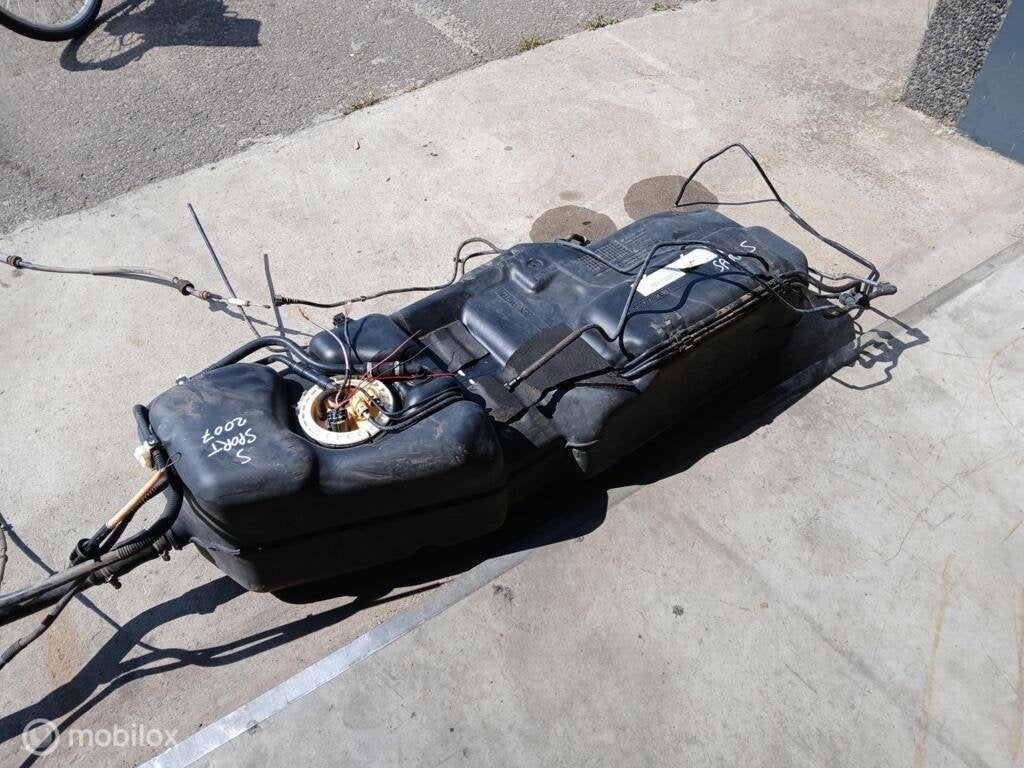Dieseltank 2.7 TdV6 Land Rover Discovery 3 Diesel Tank pomp, Land Rover, Ophalen of Verzenden, Gebruikt, Land Rover