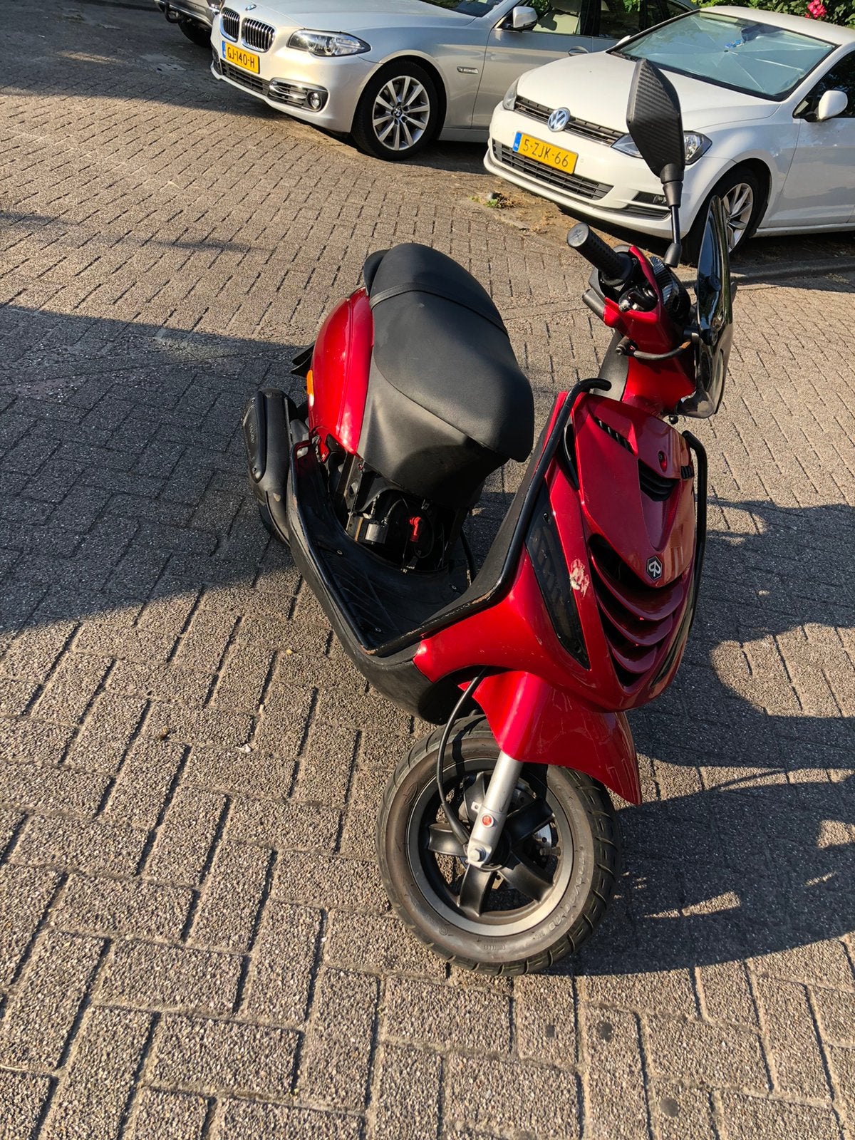 Piaggio zip 125cc 2t brom, Fietsen en Brommers, Scooters | Piaggio, Ophalen of Verzenden, Zo goed als nieuw, Tweetakt, Zip