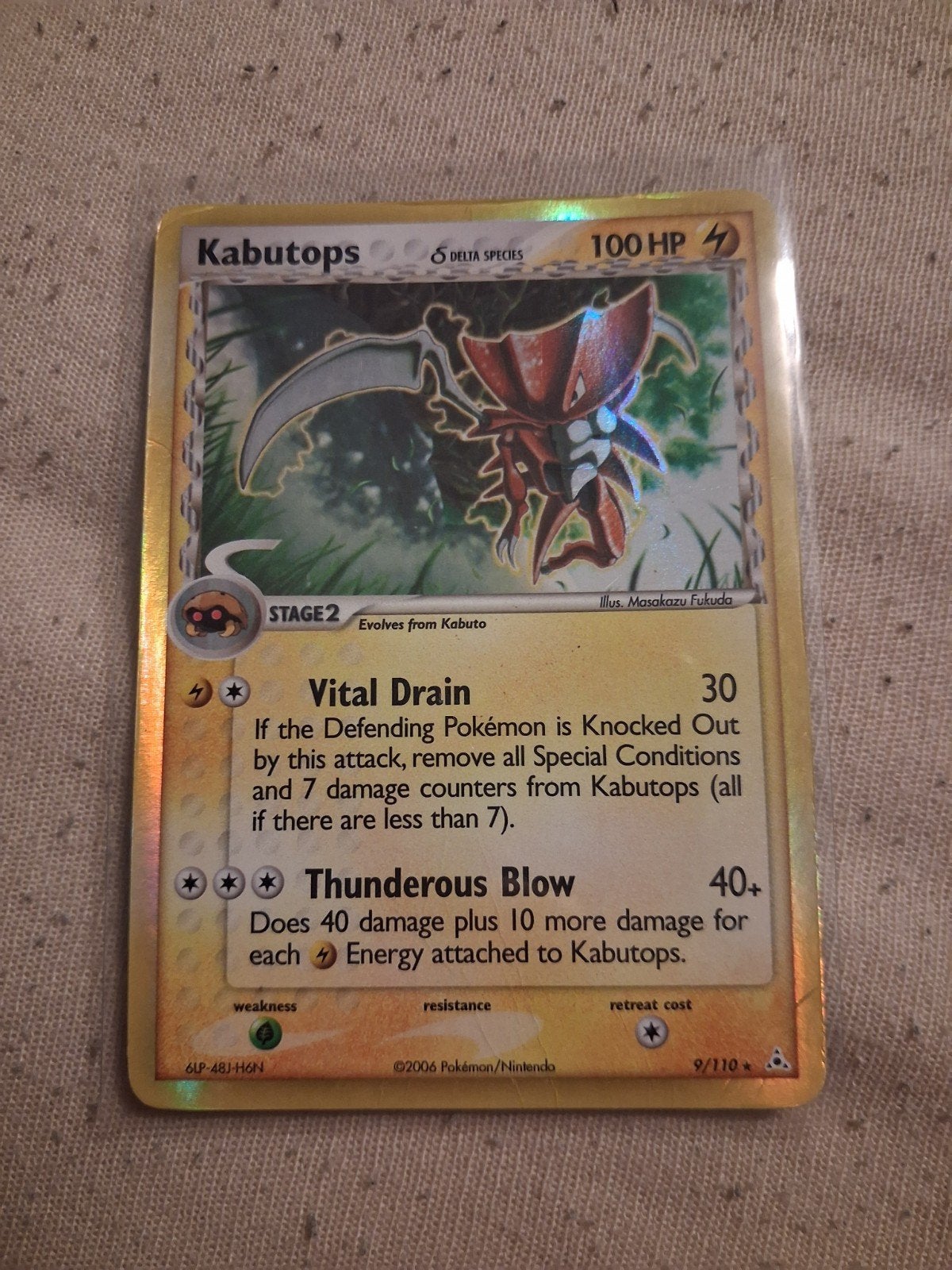 Pokémon Kaart Kabutops Delta Species 9/110 Holo, Ophalen of Verzenden, Zo goed als nieuw, Losse kaart, Foil
