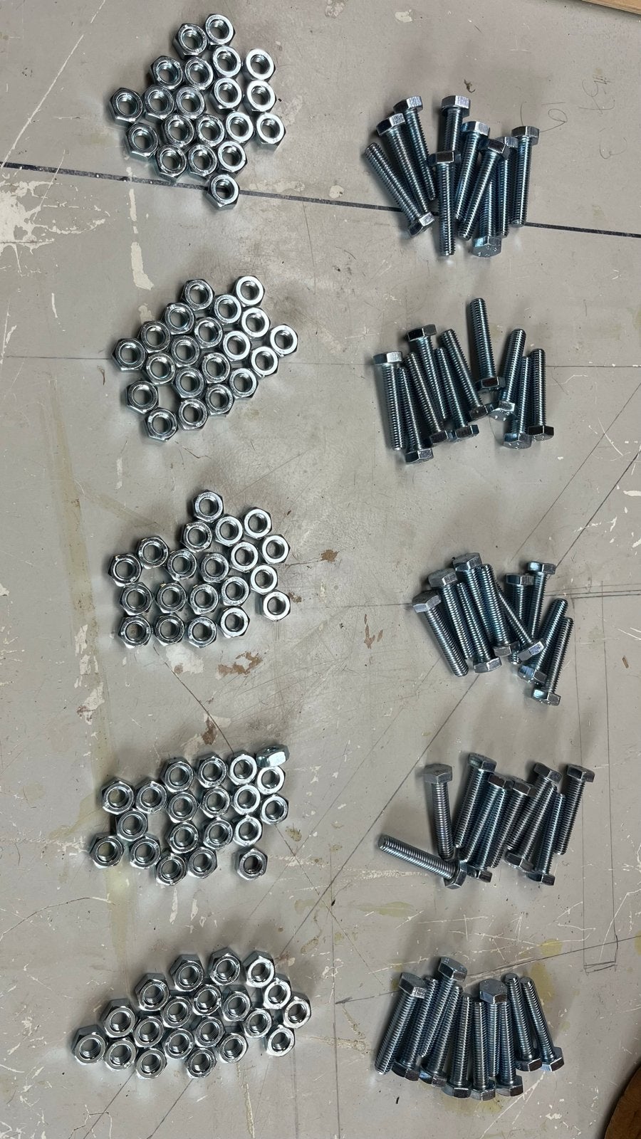 Set van 50 bouten en 100 moeren (8.8) M10x50, Ophalen of Verzenden, Nieuw, 50 tot 100 mm, Bouten of Moeren