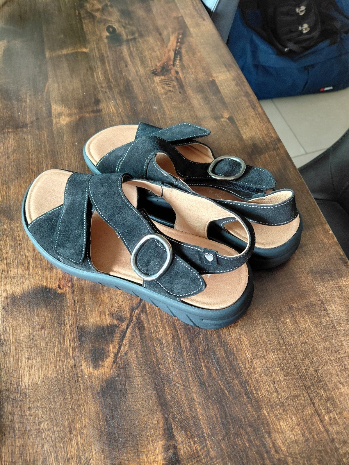 nieuwe  hartjes sandalen mt 40 breedte k, Ophalen of Verzenden, Nieuw, Zwart, Sandalen of Muiltjes
