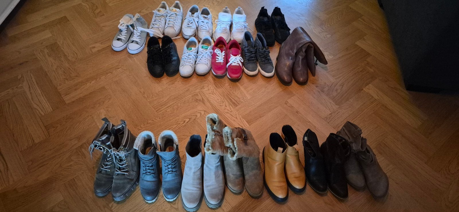 Schoenenverzameling maat 41/42 - Weinig gedragen, Ophalen, Zo goed als nieuw, Overige kleuren, Sneakers of Gympen