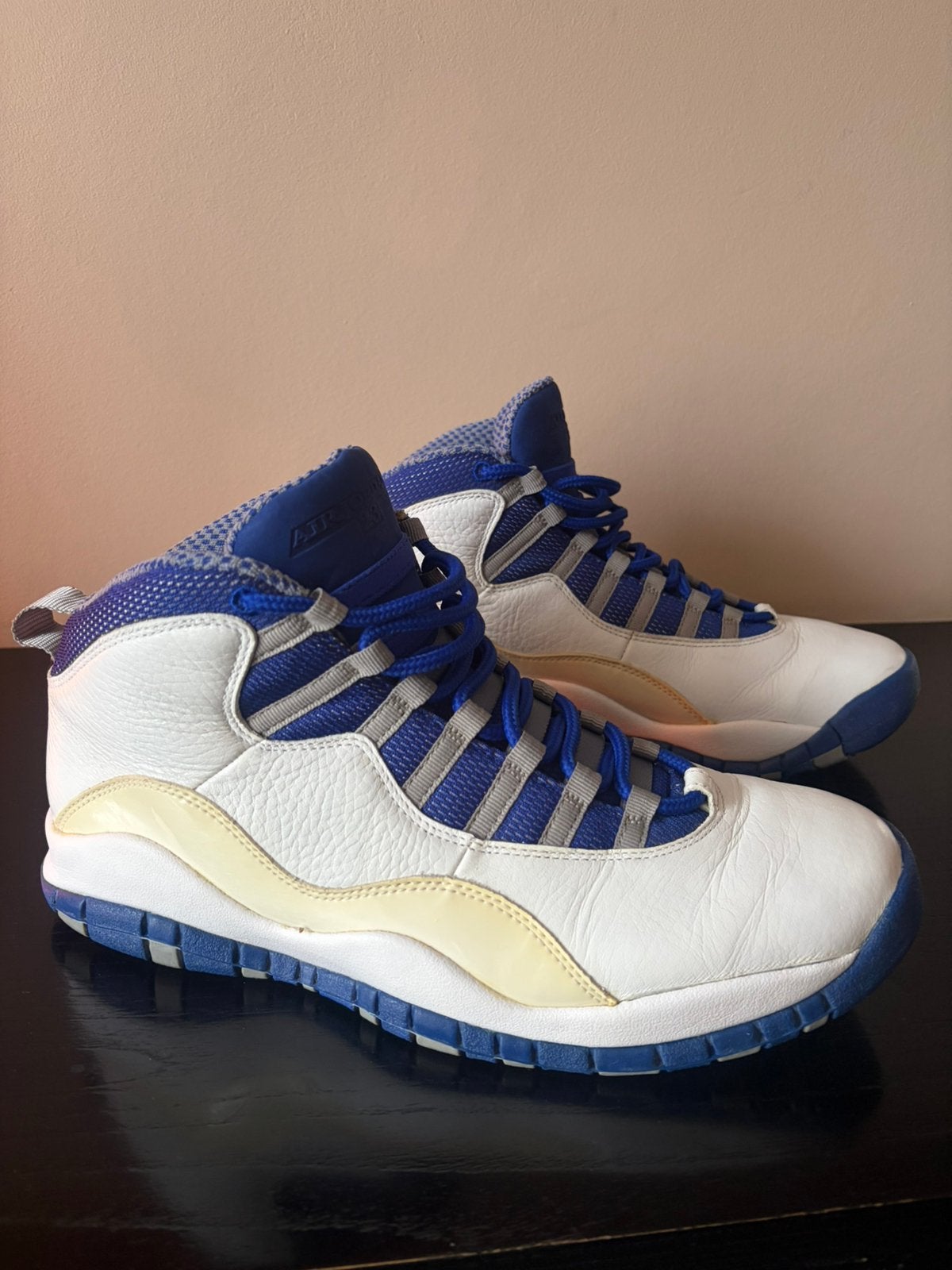 Jordan 10, Ophalen of Verzenden, Zo goed als nieuw, Wit, Sportschoenen
