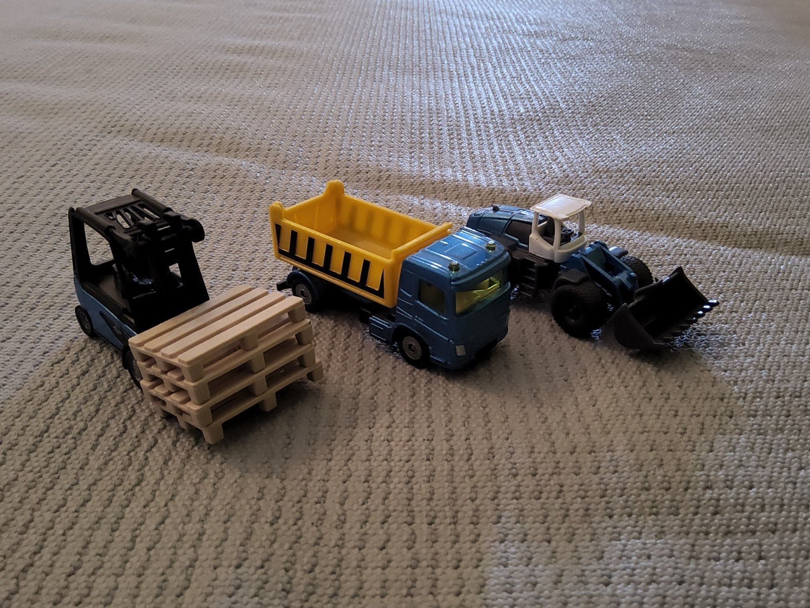 Siku 6336 gift set wegwerkzaamheden, Ophalen of Verzenden, Gebruikt, Bus of Vrachtwagen, SIKU