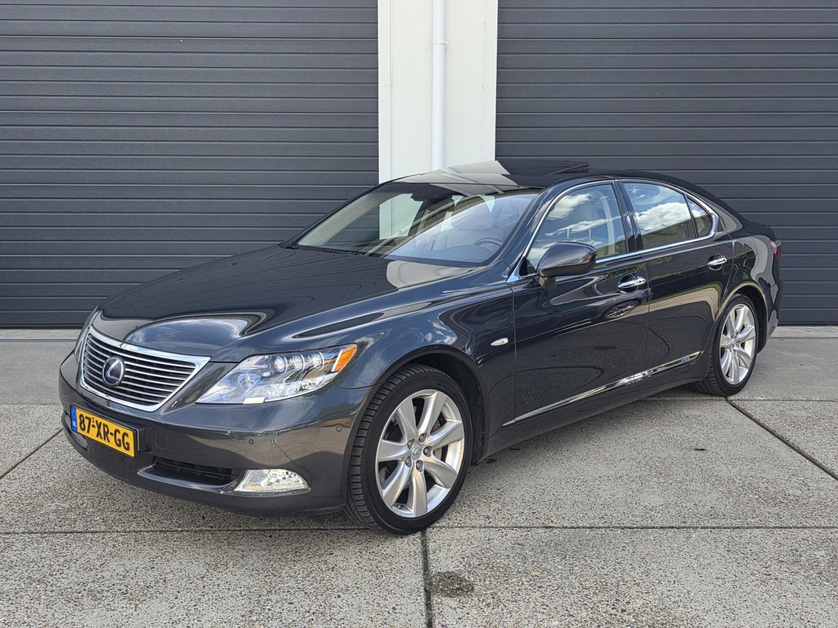 Lexus LS 600h President BTW auto €9.916 NETTO, Auto's, Lexus, Automaat, Gebruikt, 2245 kg, Bedrijf