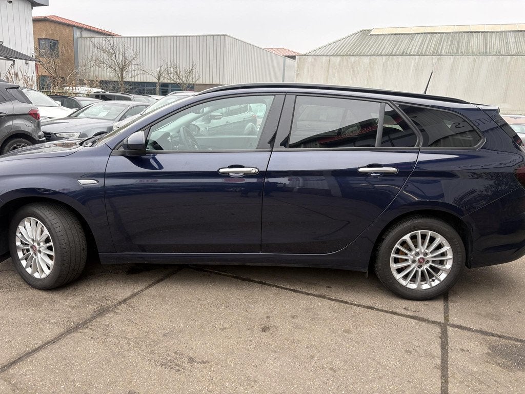 Fiat Tipo Stationwagon 1.0 City Sport Clima, stoelverwarming, Auto's, Voorwielaandrijving, Gebruikt, Euro 6, Blauw