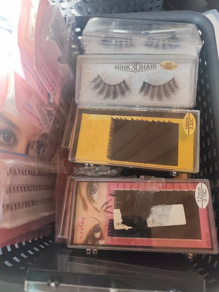 Wimperextensions one by one en plukjes, Ophalen of Verzenden, Nieuw, Zwart, Ogen