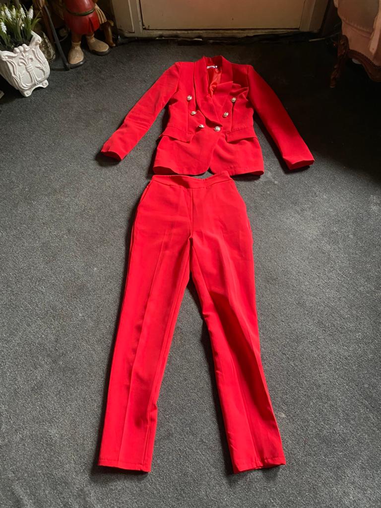 Gaaf rood pak mt s, Ophalen of Verzenden, Rood, Lang