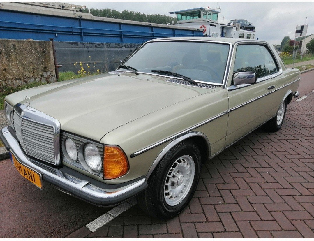 MERCEDES BENZ 230 CE COUPE, foto 3