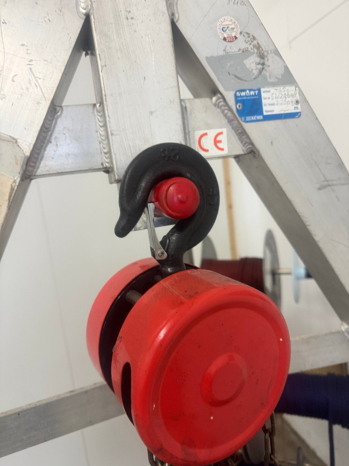 Kettingtakel 1 ton (eventueel 2 beschikbaar), Doe-het-zelf en Verbouw, Lieren en Takels, Ophalen, Gebruikt, Onbekend, Onbekend