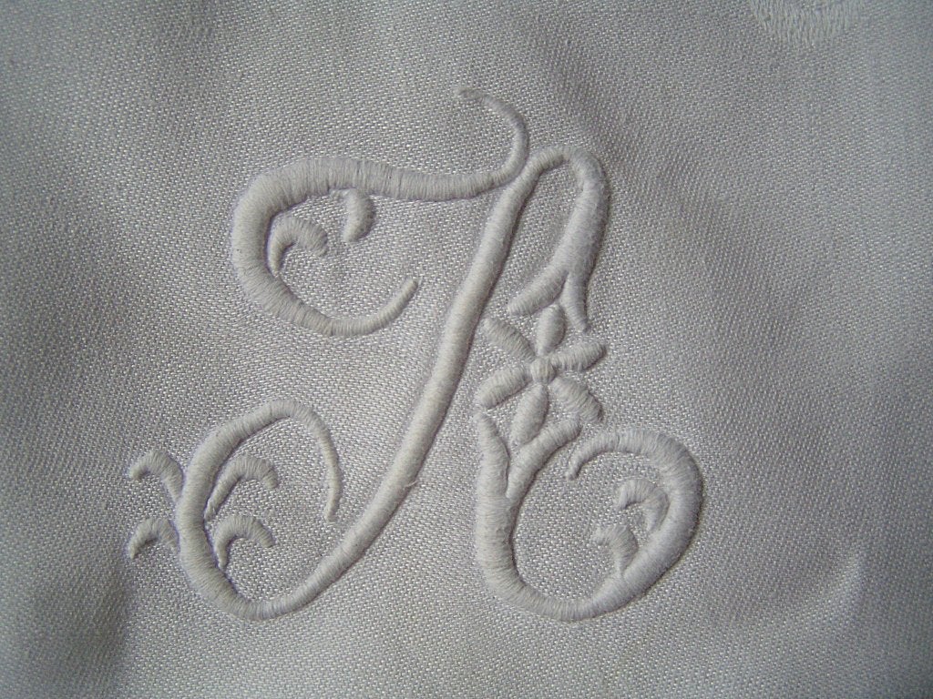 527 x 156 cm antiek tafelkleed met monogrammen nr DD 68, Ophalen of Verzenden