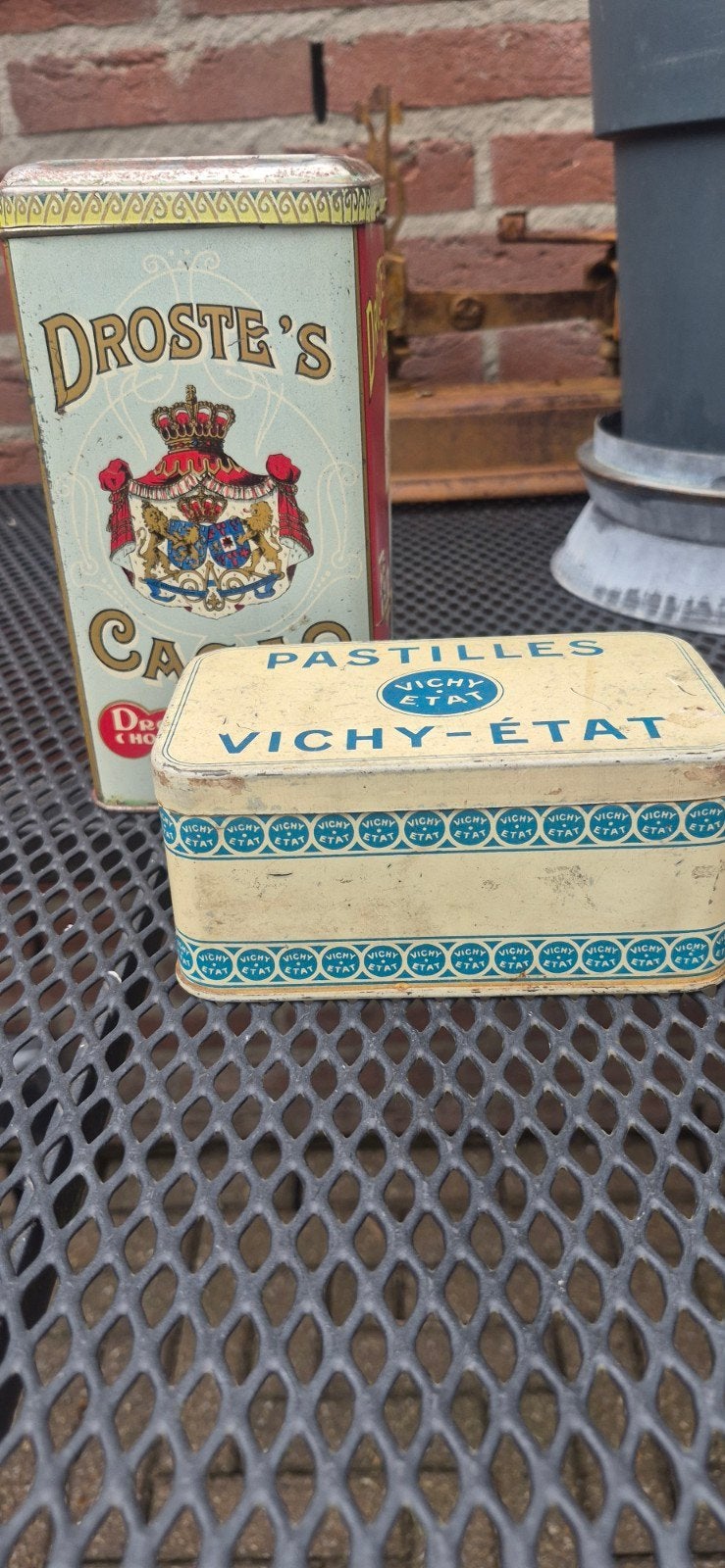 Oud blikje uit Frankrijk en Droste cacaoblik, Ophalen of Verzenden