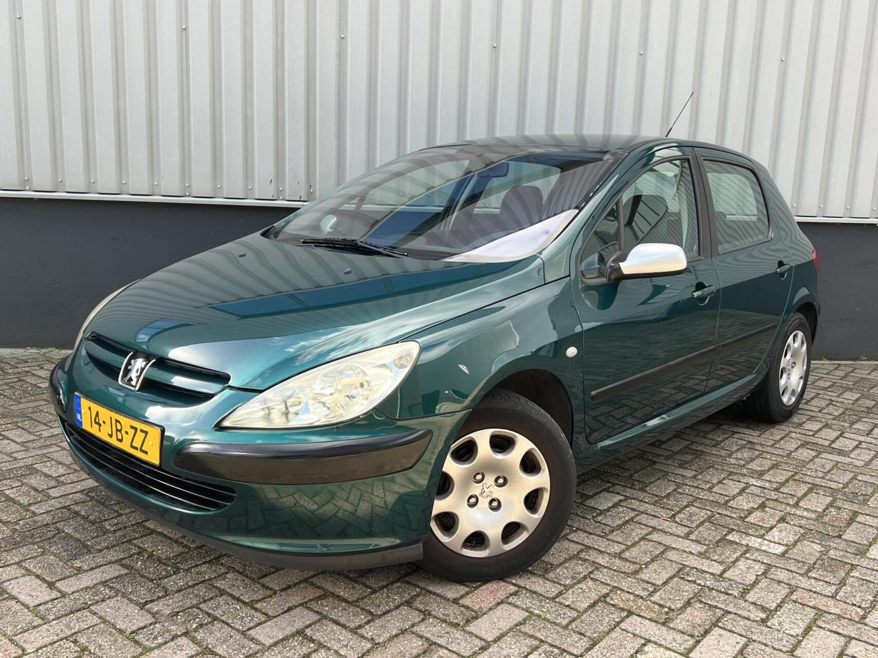 Peugeot 307 1.6-16V XT 5-Drs Airco Riem VV NAP, Voorwielaandrijving, Gebruikt, 4 cilinders, Handgeschakeld