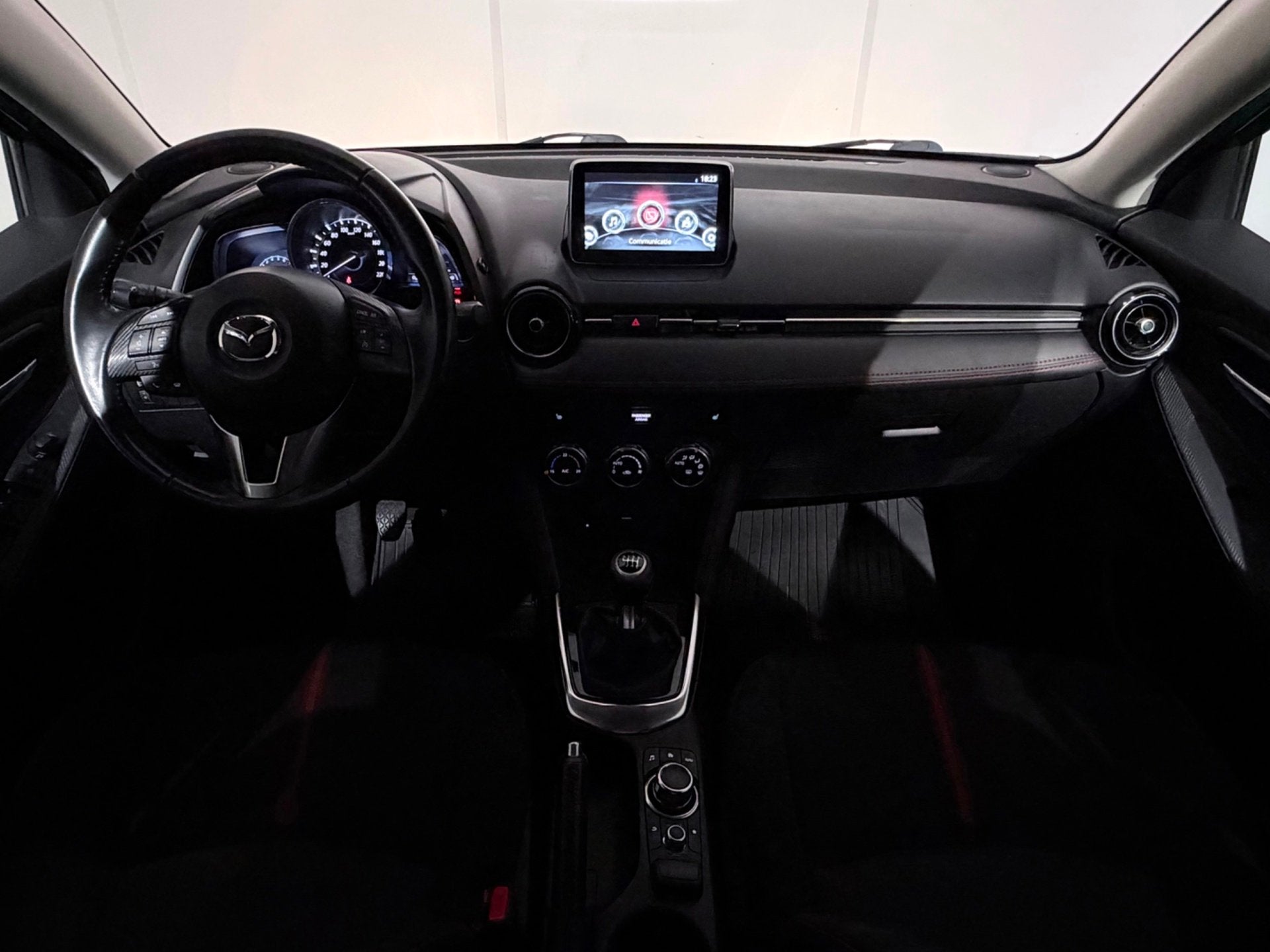 Mazda 2 1.5 Skyactiv-G GT-M /Clima/Cruise/PDC/NAVI/LaneAss/L, Auto's, Mazda, Voorwielaandrijving, Stof, Gebruikt, Euro 6