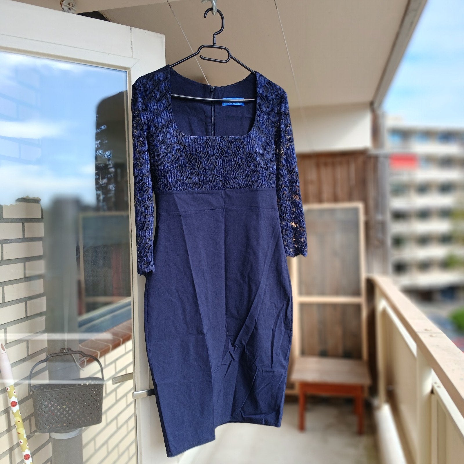 Donkerblauwe jurk met kanten mouwen - Maat 40, Maat 38/40 (M), Blauw, Ophalen of Verzenden, Knielengte