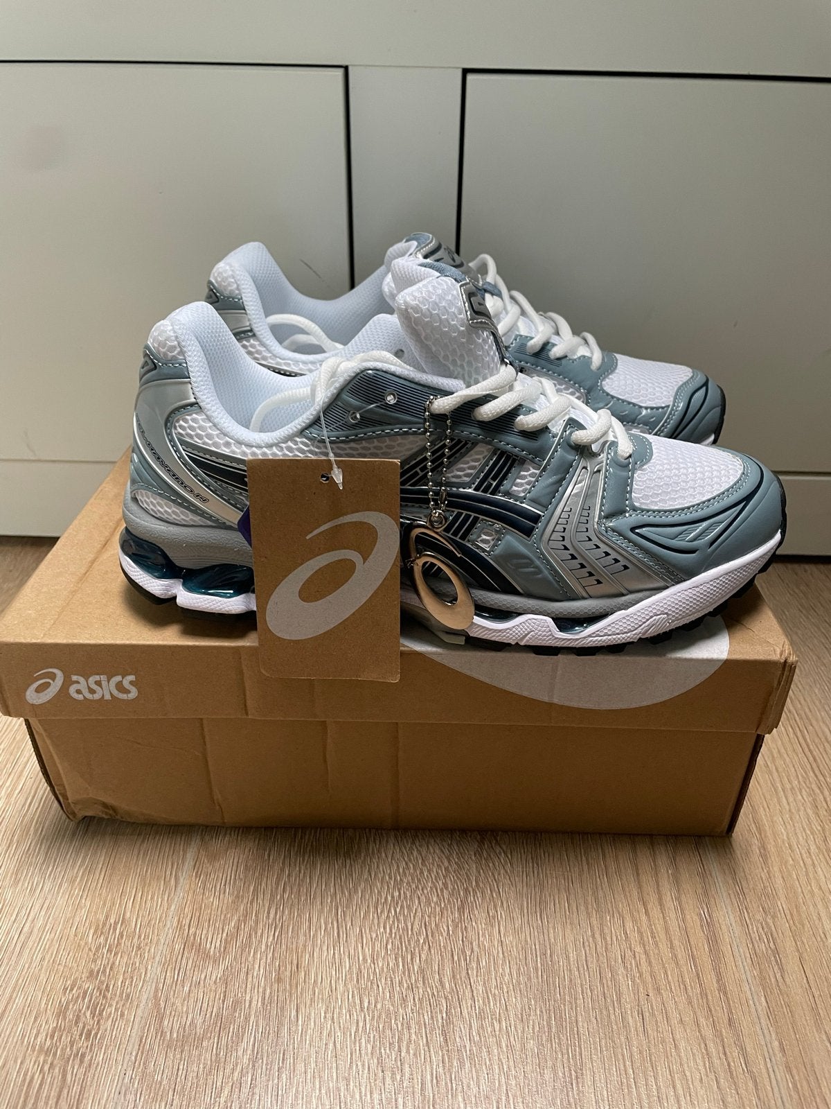 ASICS GEL-KAYANO 14 Sneakers - Nieuw in doos, Ophalen of Verzenden, Nieuw, Wit, Sneakers of Gympen