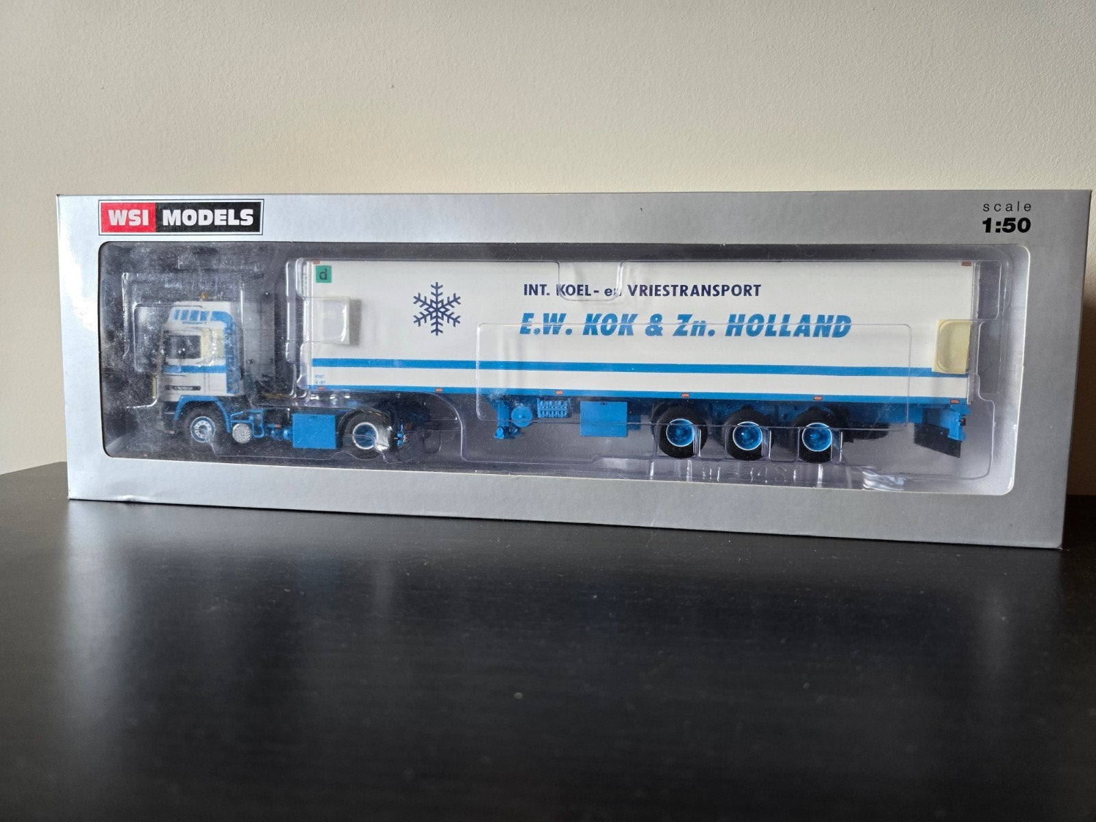 WSI Models Volvo F12 E.W. Kok & Zn. Holland 1:50, Ophalen of Verzenden, Zo goed als nieuw, Bus of Vrachtwagen, Wsi