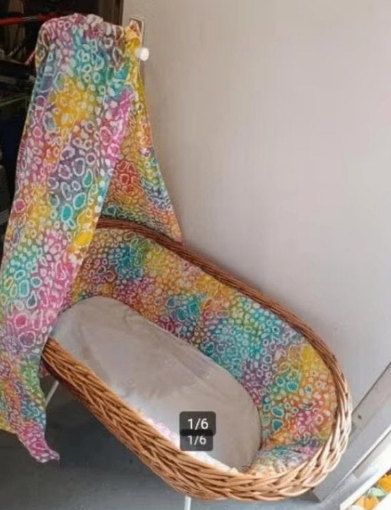 Ledikant riet voor poppen 50x80cm. Hoogte tot rand 65cm, Gebruikt, Ophalen of Verzenden, Ledikant
