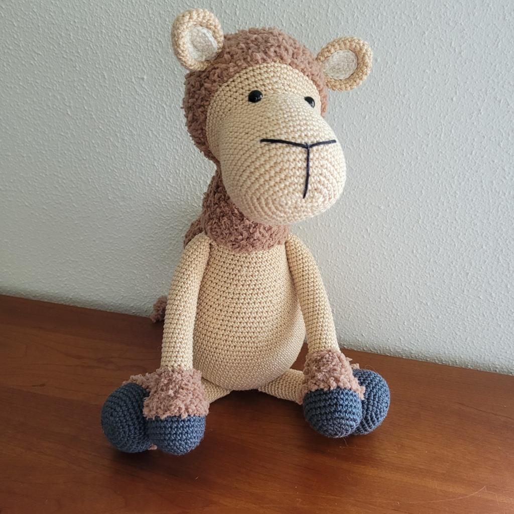 Gehaakte dromedaris Jop knuffel, Kinderen en Baby's, Speelgoed | Knuffels en Pluche, Nieuw, Ophalen of Verzenden, Bruin, Handgemaakt