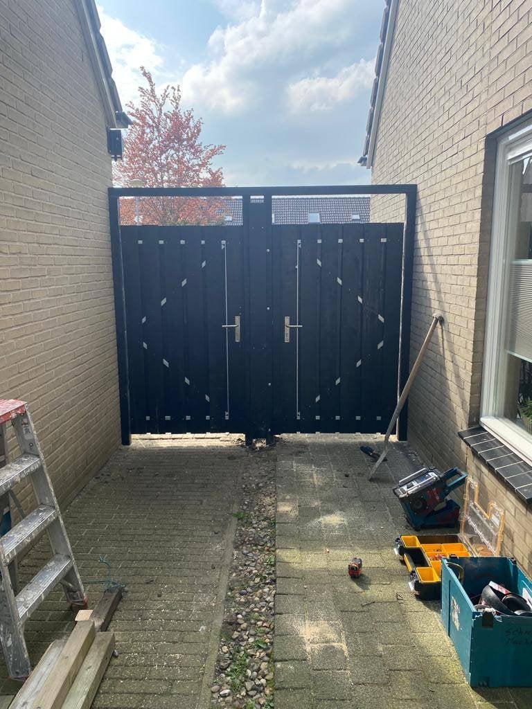 Dubbele tuinpoorten uit voorraad leverbaar., Ophalen, Nieuw, 150 tot 200 cm, Hout