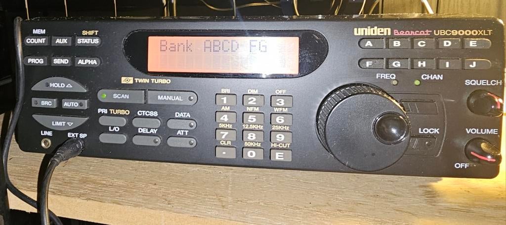 basis scanner ubc 9000 xlt met discone antenne, Ophalen of Verzenden, Zo goed als nieuw