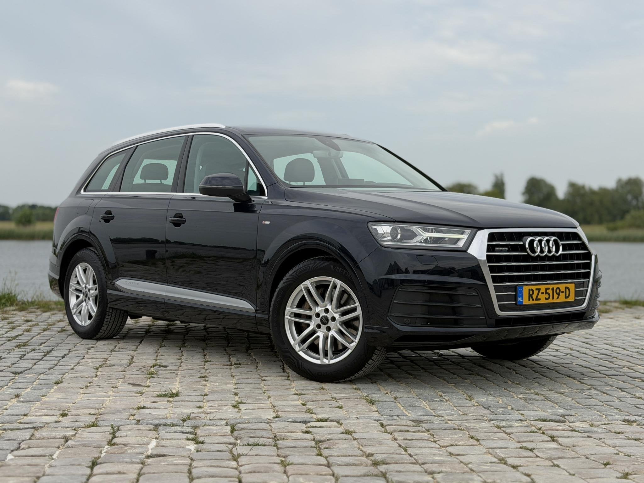 Audi Q7 3.0 TFSI quattro Pro Line S|Luchtvering|Alcantara, Auto's, Gebruikt, Euro 6, Blauw, 120 €/maand