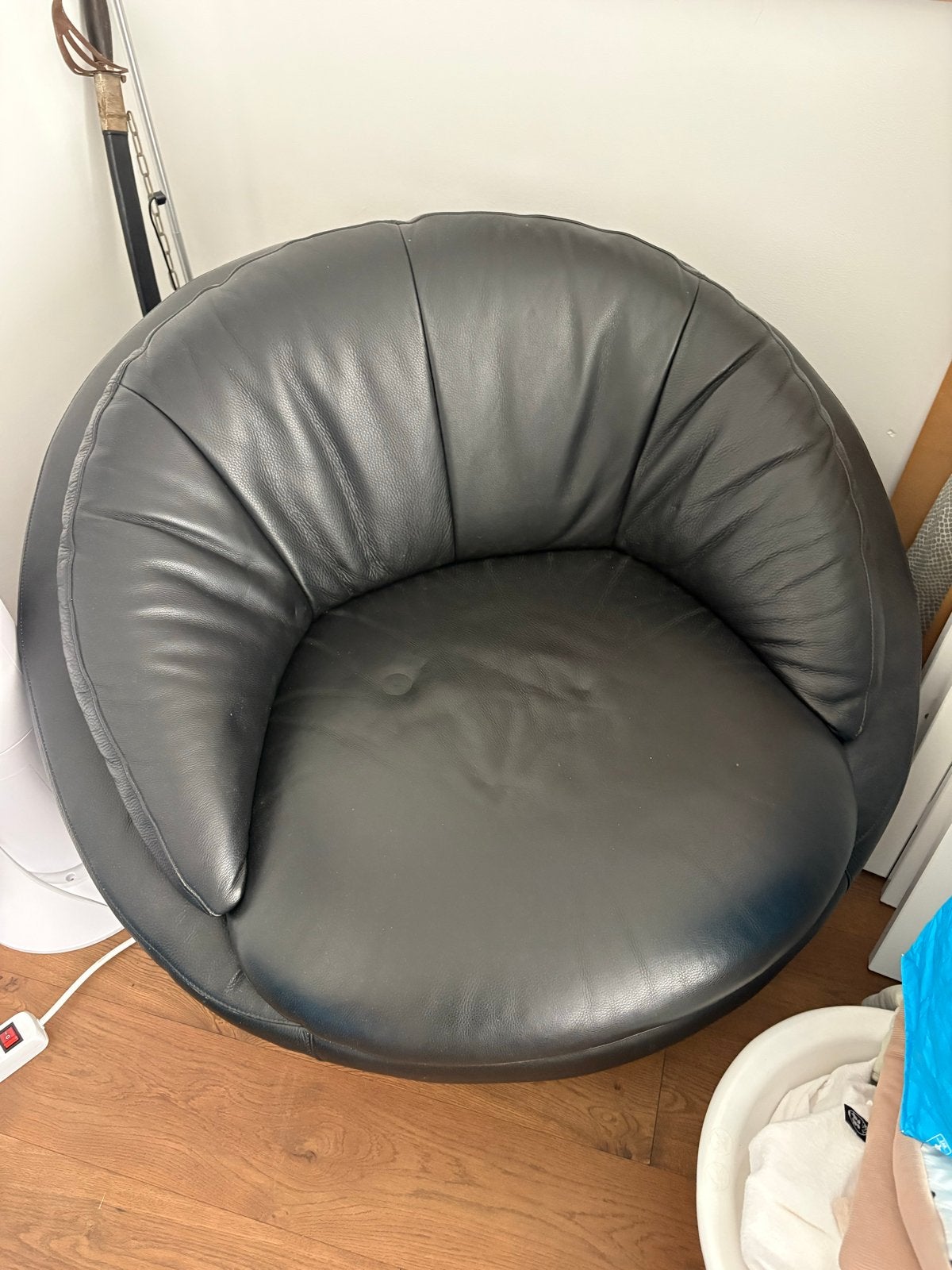 GRATIS - Donker blauwe leren draaistoel, Huis en Inrichting, Stoelen, Ophalen, Gebruikt, Blauw, Leer
