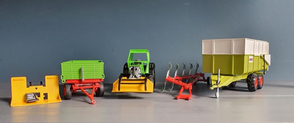 SIKU 1:32 Deutz DX 6.31 met accessoires, Ophalen of Verzenden, Gebruikt, Tractor of Landbouw, SIKU