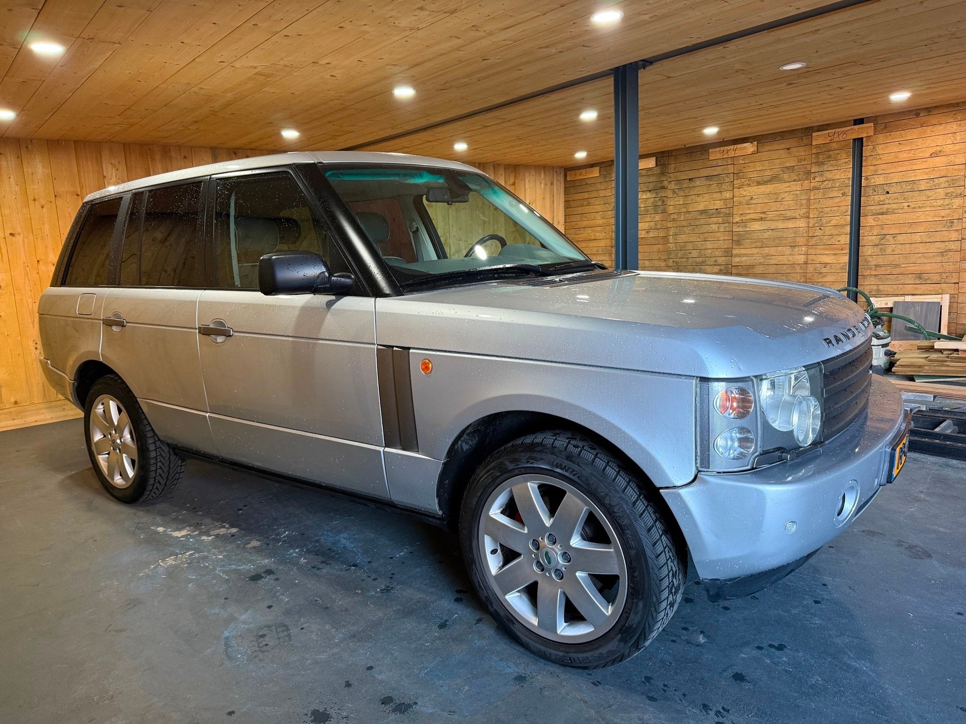 Land Rover Range Rover 4.4 V8 2002 Youngtimer Carplay Trekha, Auto's, Land Rover, Automaat, 8 cilinders, Bedrijf, Vierwielaandrijving