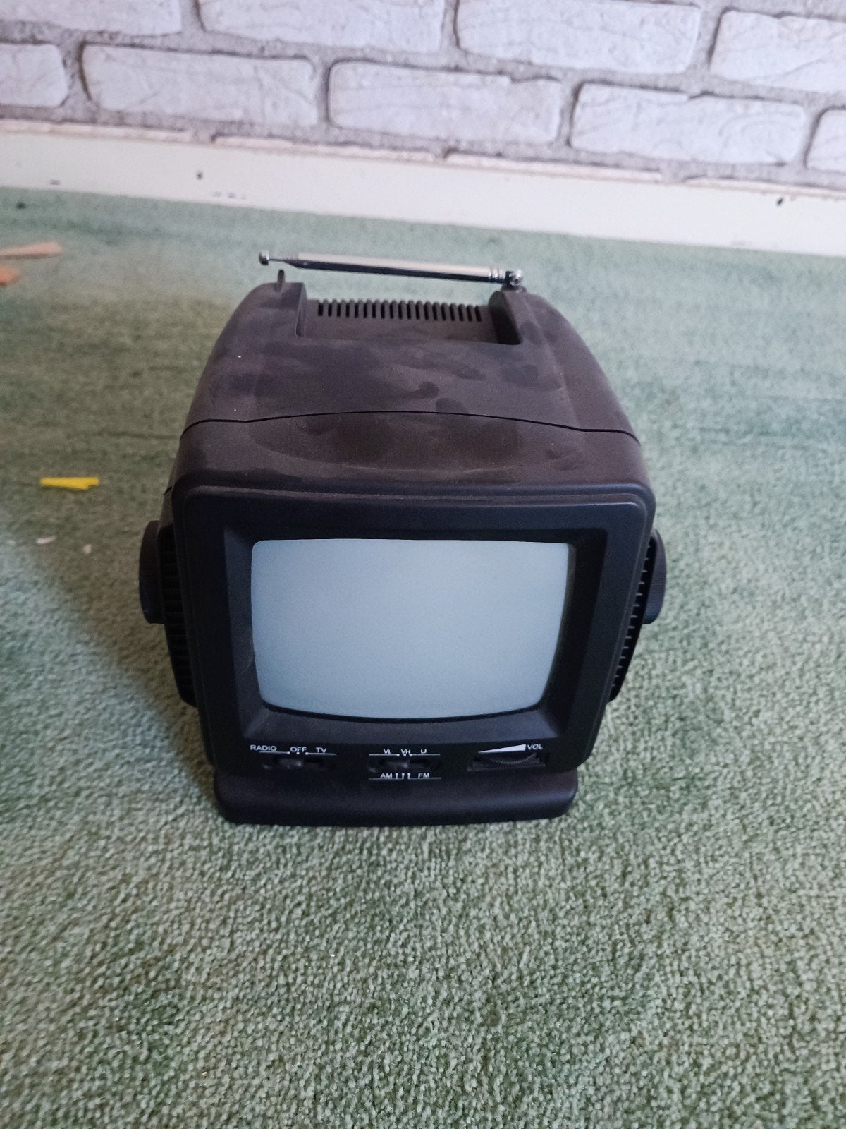 Vintage 5.5" Zwart-wit TV met Radio - Model 1404B, Antiek en Kunst, Ophalen of Verzenden