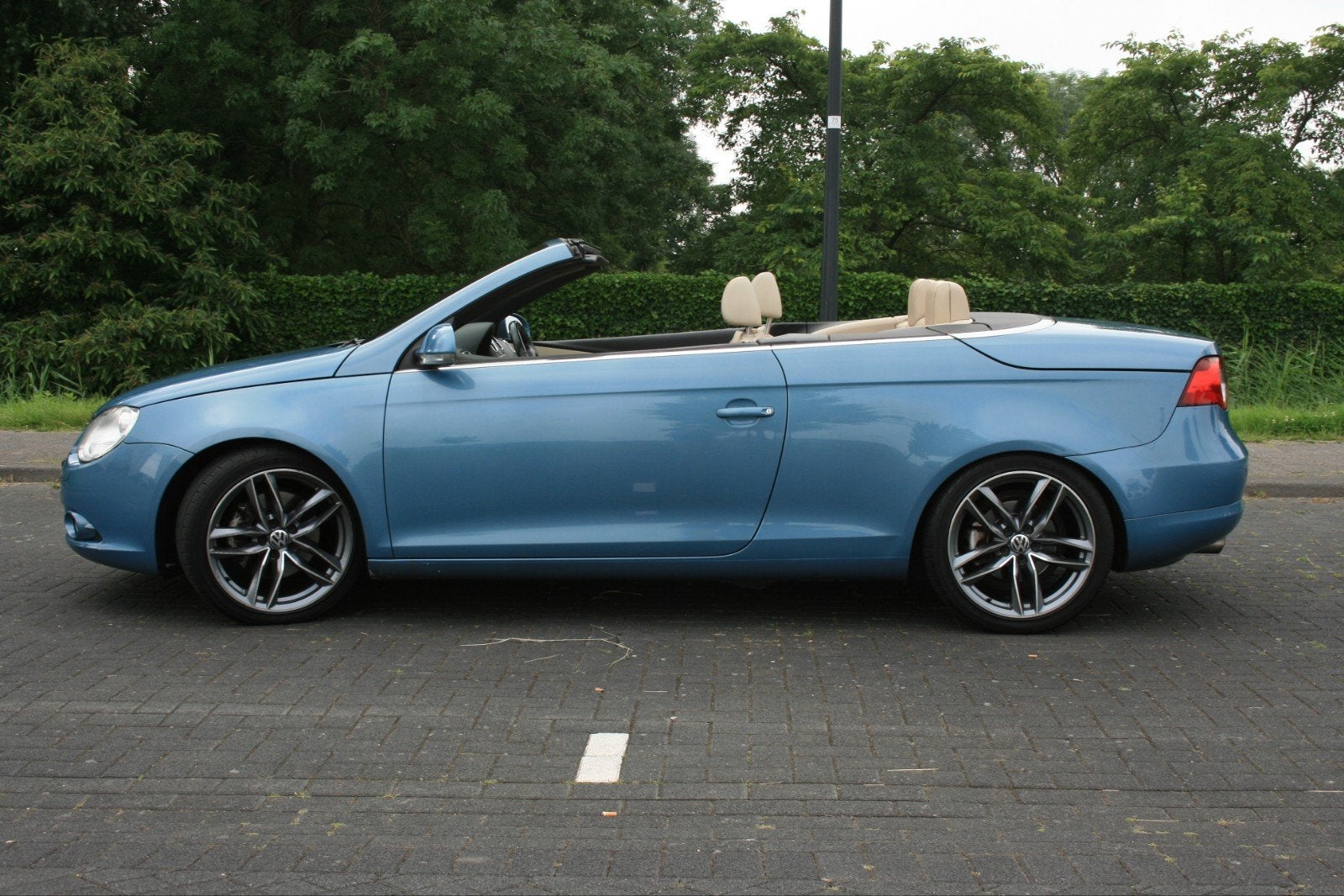 Volkswagen Eos 3.2 VR6 250 PK 6 versn. DSG, Auto's, Volkswagen, 3189 cc, Cabriolet, 11 km/l, 93 €/maand