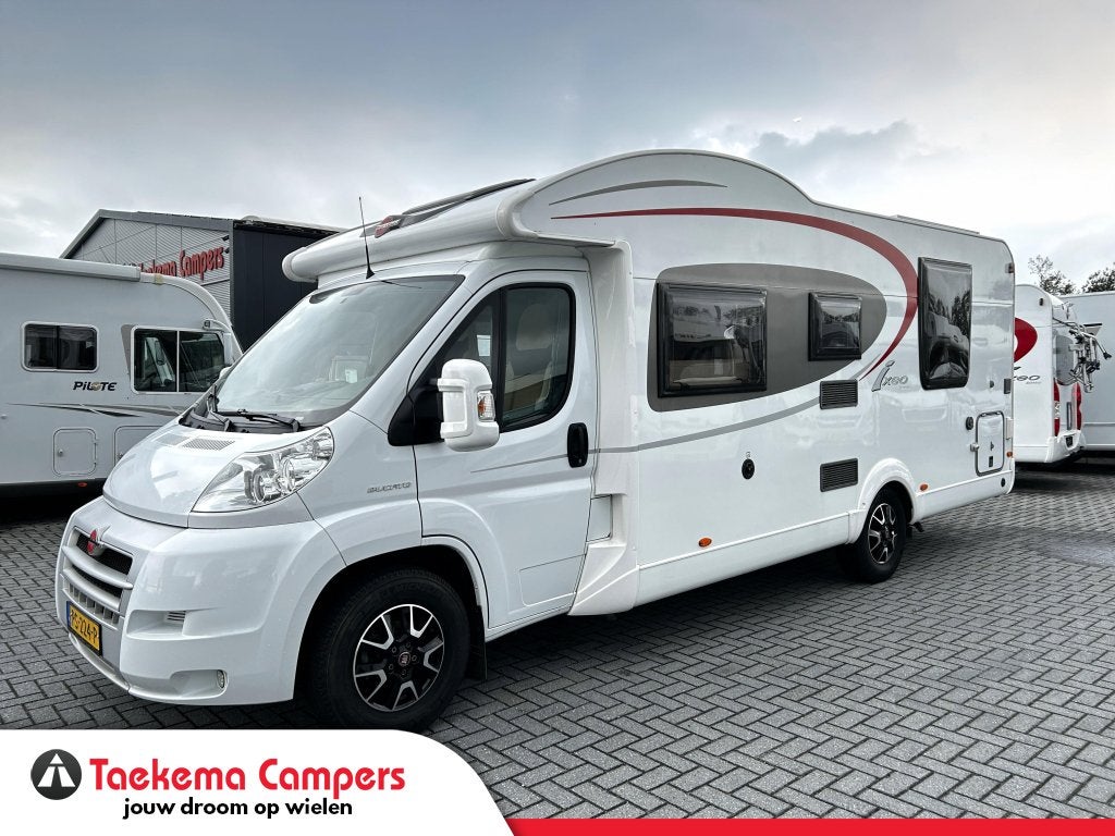 Bürstner Ixeo Time IT 720 queensbed/hefbed/levelsys, Caravans en Kamperen, Fiat, 7 tot 8 meter, Bedrijf, Bürstner