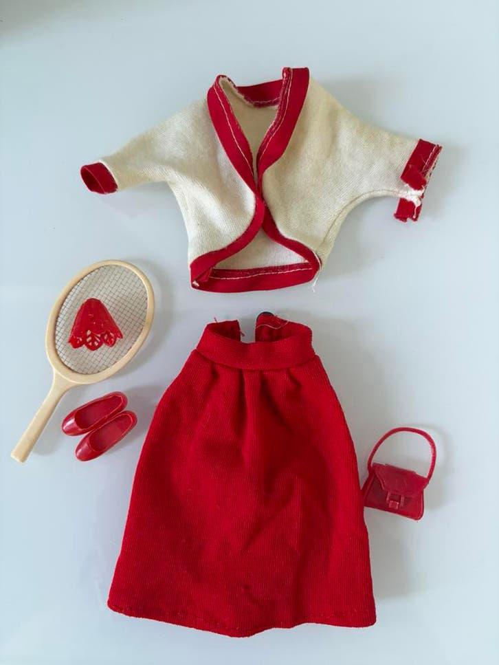 Barbie vintage tennis outfit, Verzamelen, Poppen, Gebruikt, Kleertjes, Ophalen of Verzenden