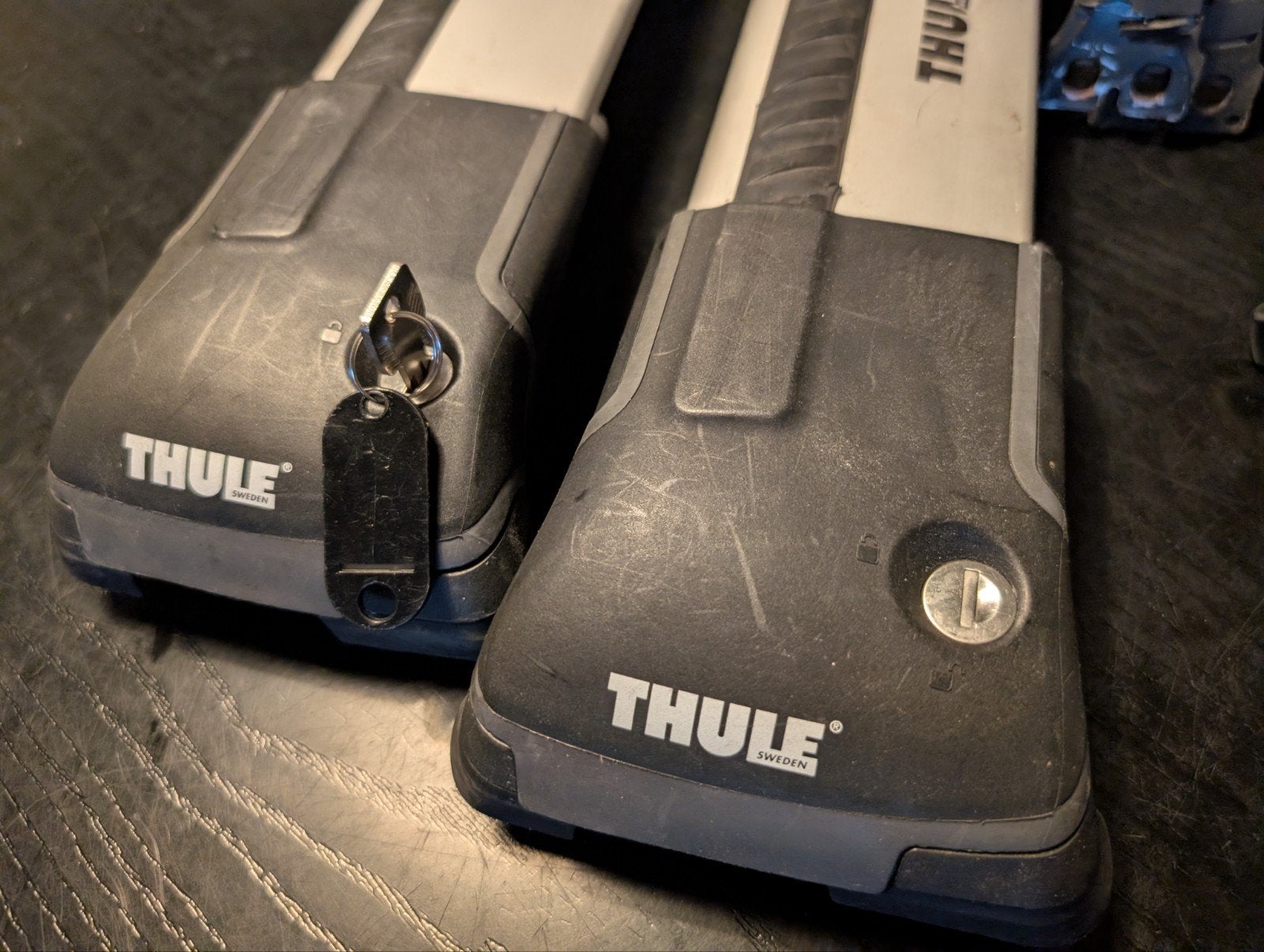 Thule WingBar Edge 9582 (Maat M) set – Voor open dakreling, Auto diversen, Dakdragers, Ophalen of Verzenden, Gebruikt