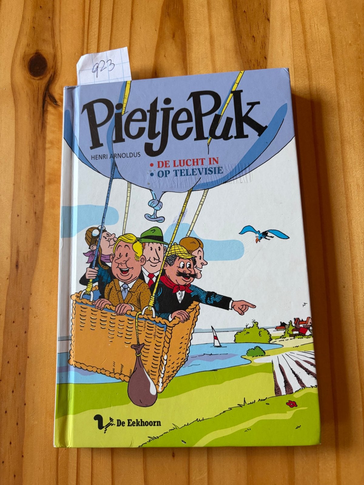 Pietje Puk de lucht in, op televisie avi 7/8, Ophalen of Verzenden, Zo goed als nieuw, Fictie
