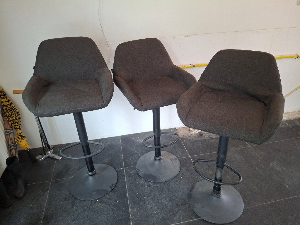 Barkrukken 3 stuks, Ophalen, Kunststof, Gebruikt, In hoogte verstelbaar