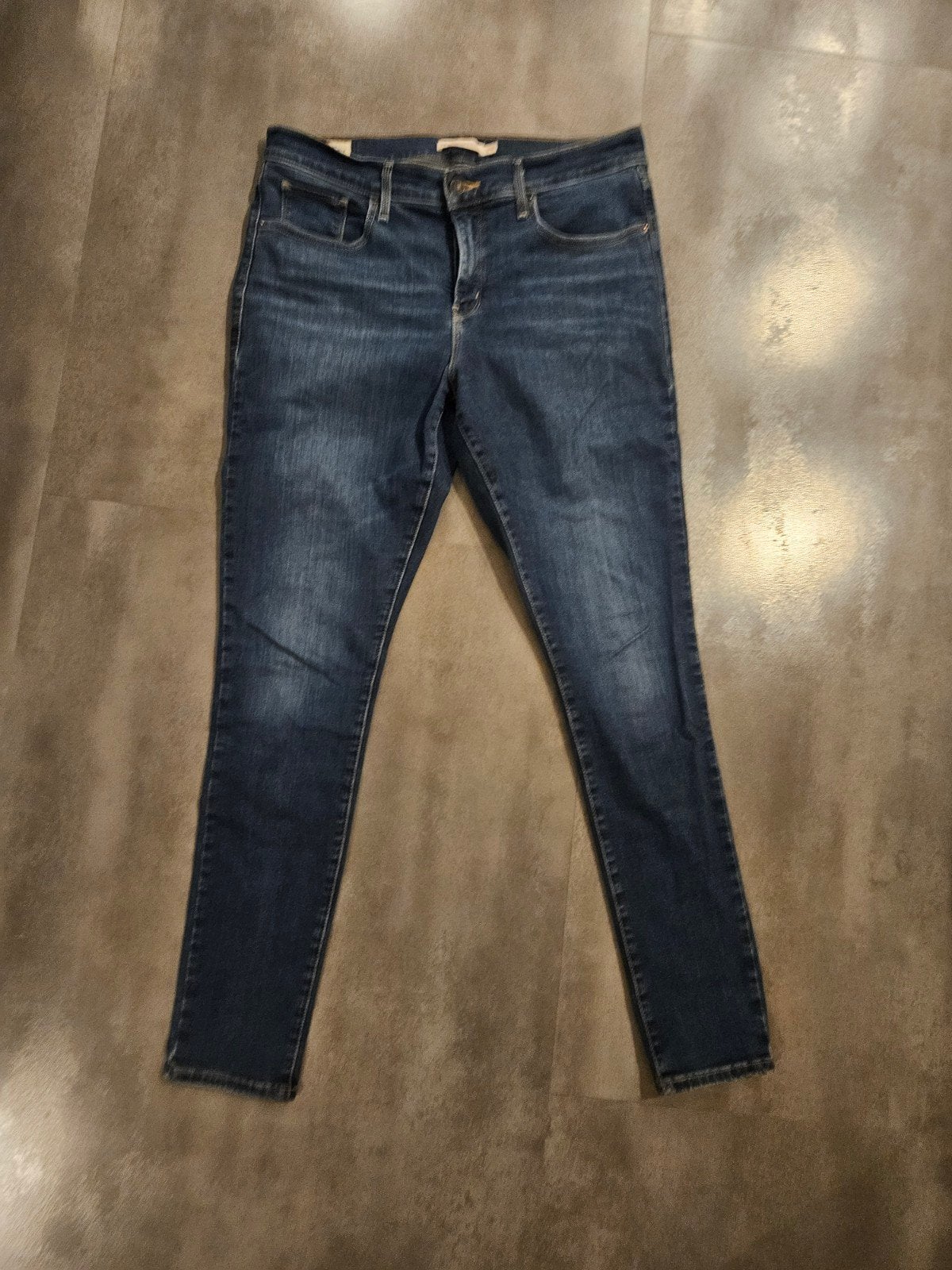 Levi's 310 Shaping Super Skinny Jeans - Maat W33-W36, Blauw, Ophalen of Verzenden, Zo goed als nieuw, W33 - W36 (confectie 42/44)