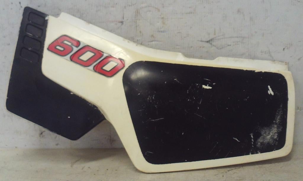 Zijkap links zwart/wit/rood Yamaha XT 600 43F vanaf 1984, Verzenden, Gebruikt