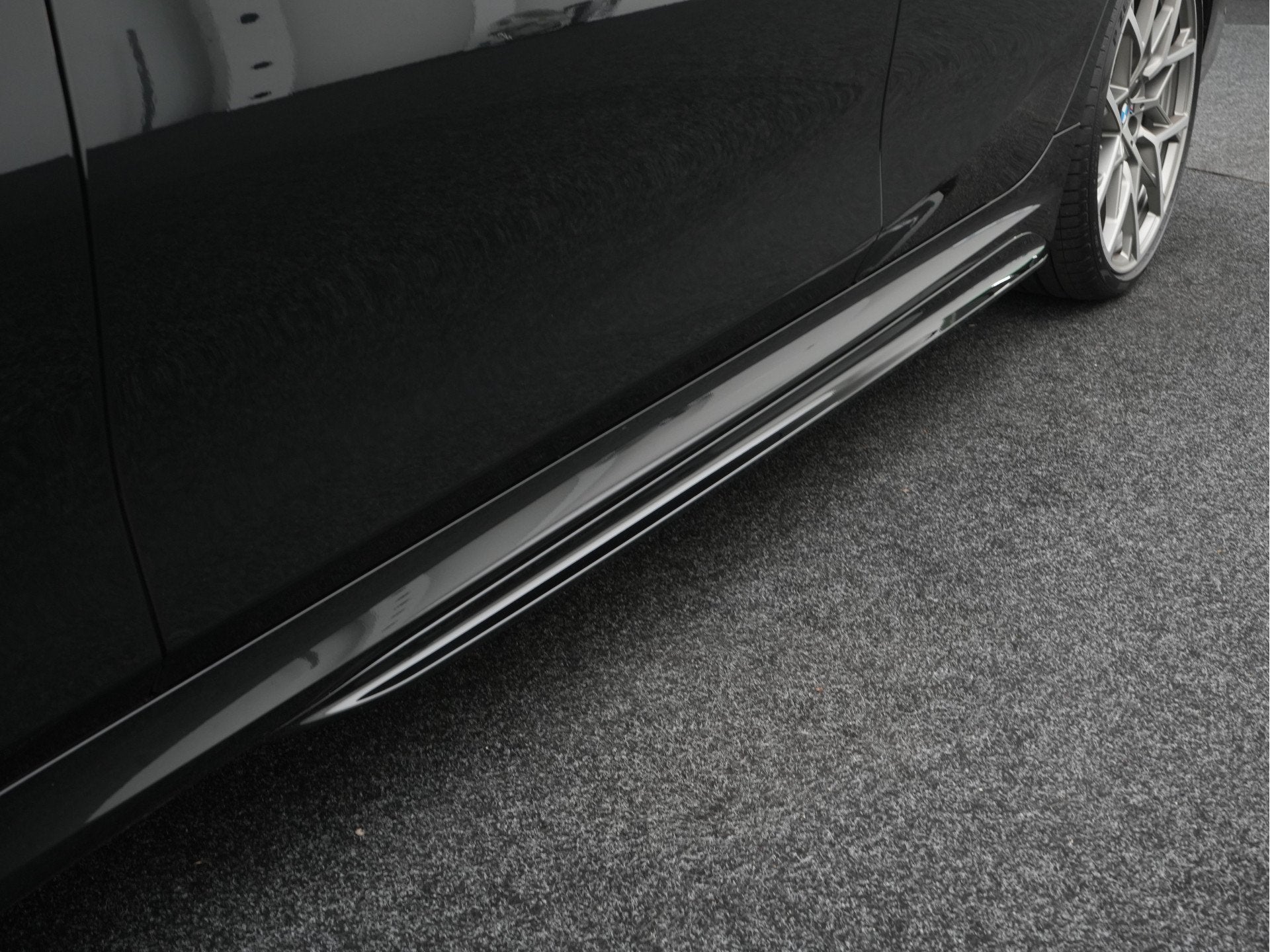 Foto 38 van BMW 3 Serie Touring 330i xDrive M-Sport | M-Performance Pack