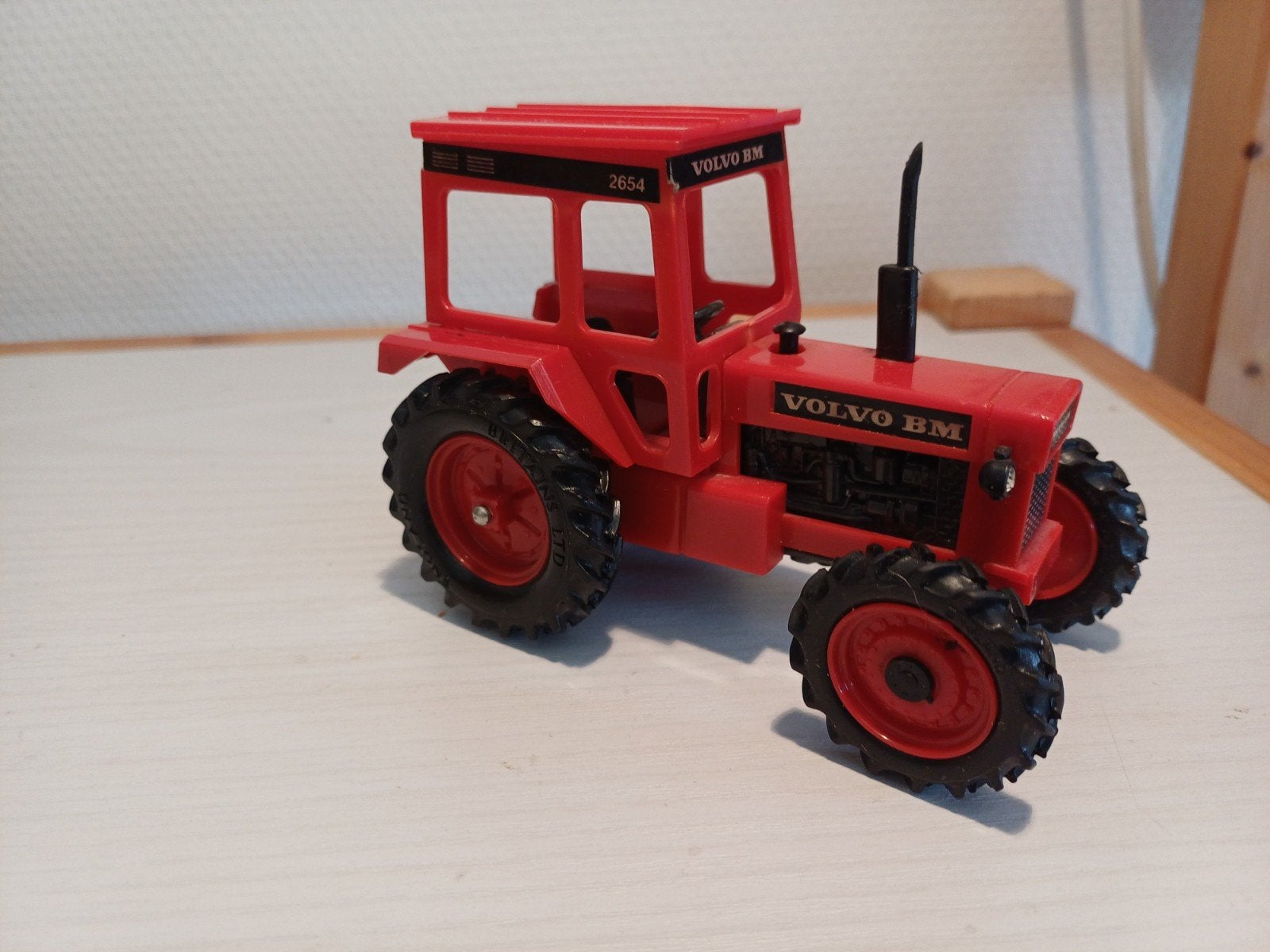 Britains Volvo BM 2654, Hobby en Vrije tijd, Ophalen of Verzenden, Zo goed als nieuw, Tractor of Landbouw, Britains