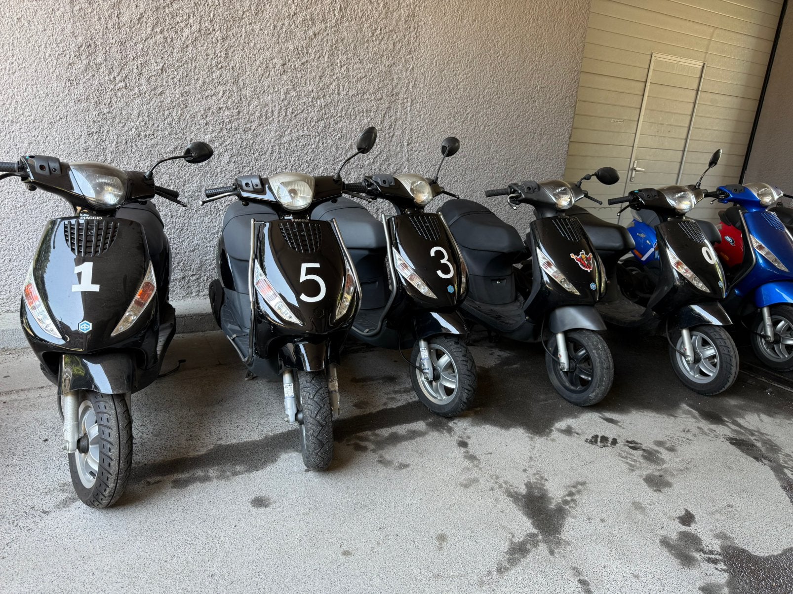 17X PIAGGIO ZIP TAKT & 4TAKT SCOOTER GILERA SKR 180 RUNNER, Ophalen, Zo goed als nieuw, Benzine, Zip