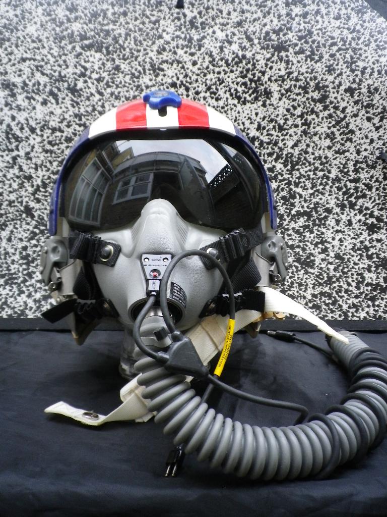 PILOTENHELM GENTEX HGU-22/ MBU-12 MASKER, Verzenden, Zo goed als nieuw, Schaalmodel