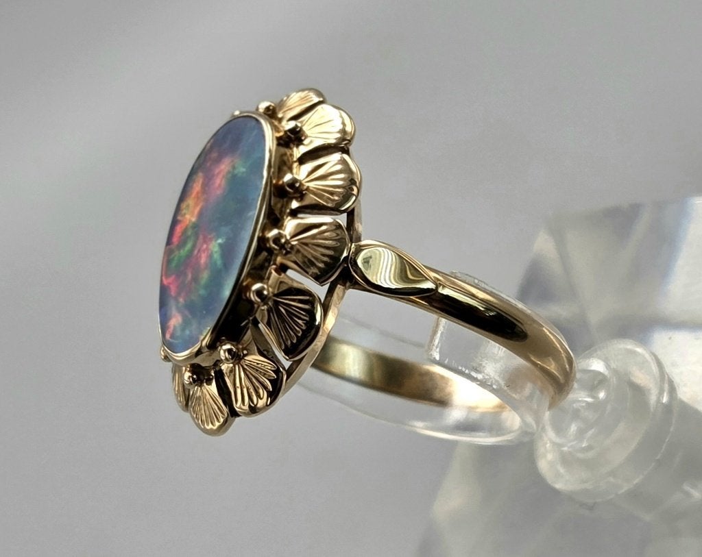 Gouden Vintage ring edelsteen australische opaal. 2026/580, Ophalen of Verzenden, Goud, Ring, Met edelsteen