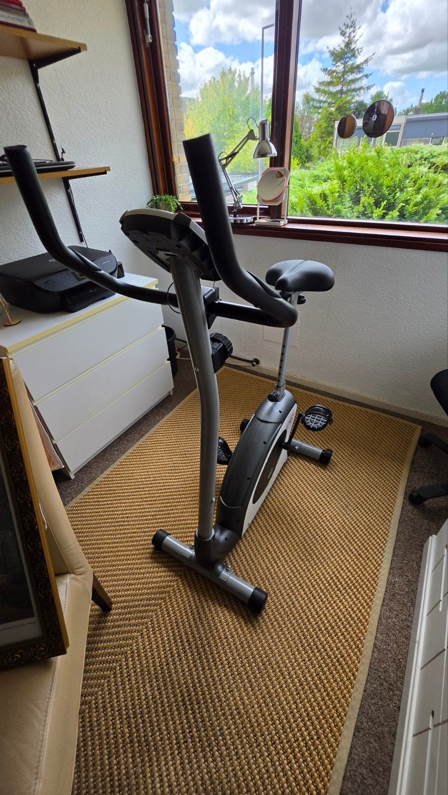 Hometrainer - Perfect voor thuisworkouts, Ophalen, Gebruikt, Metaal, Benen