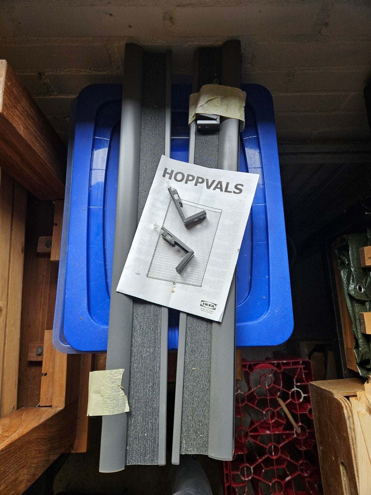 IKEA Hoppvals Plisségordijn - Grijs, Huis en Inrichting, Stoffering | Gordijnen en Lamellen, Ophalen, Gebruikt, Inclusief montageonderdelen