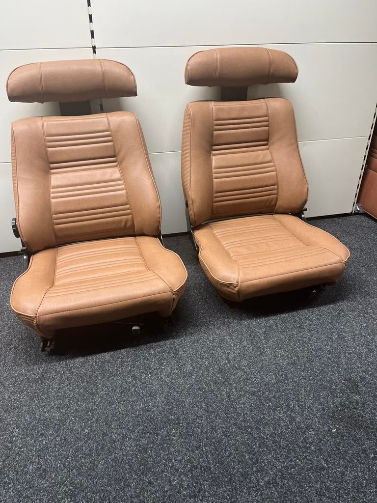 Alfa 1750  Bertone, junior interieur stoelen, Auto-onderdelen, Interieur en Bekleding, Ophalen, Gereviseerd, Alfa Romeo