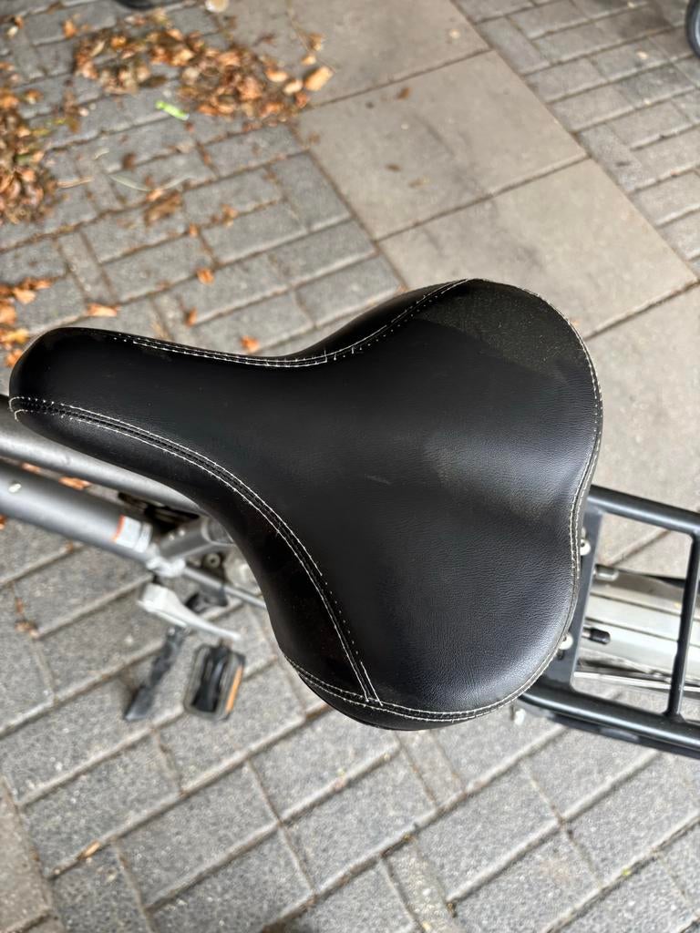 Fiets zonder spatbord - rijdt nog prima, Fietsen en Brommers, Fietsen | Dames | Damesfietsen, Ophalen of Verzenden, Gebruikt, Overige merken