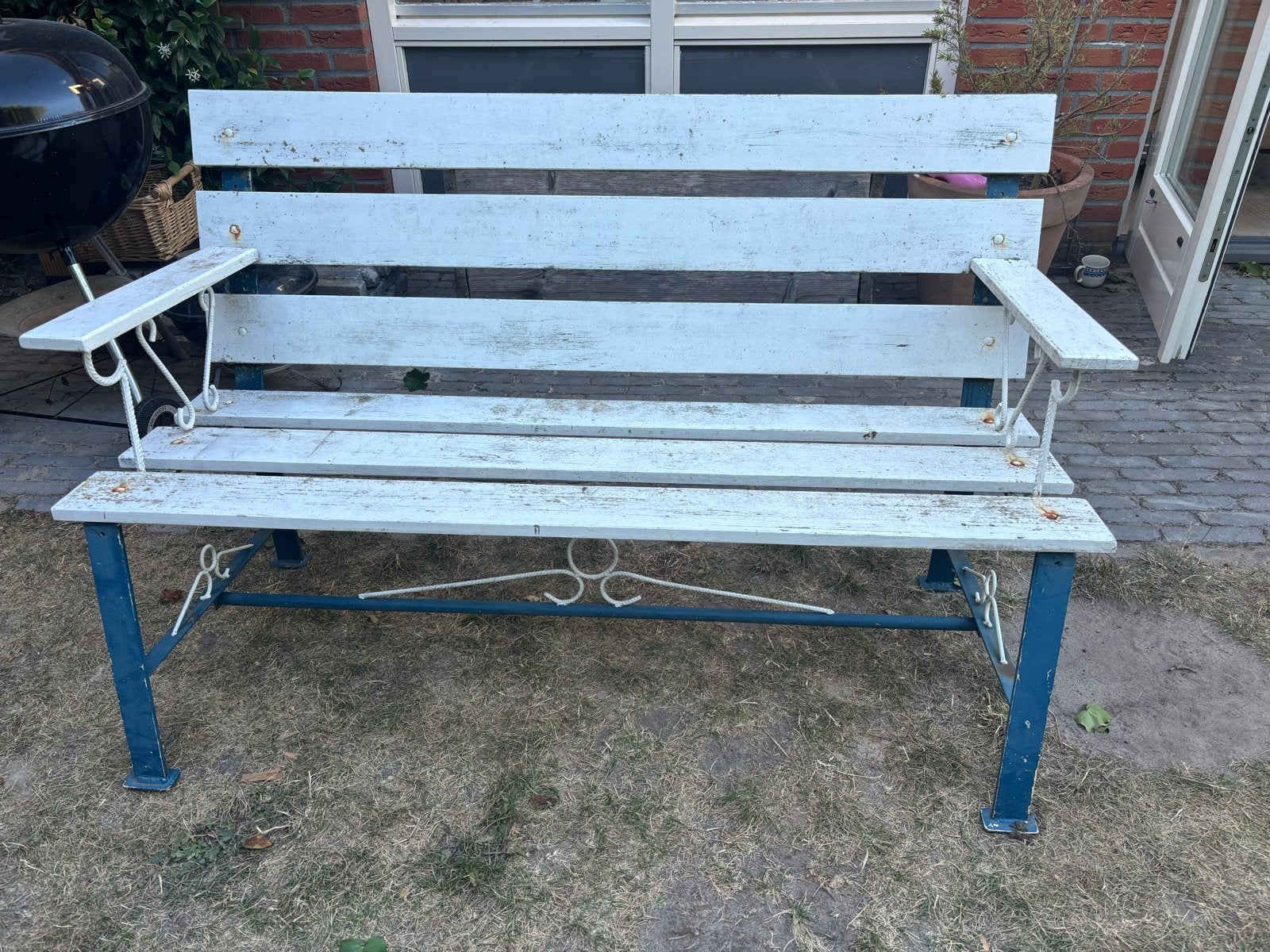 Houten tuinbank met metalen onderstel, Ophalen of Verzenden, Gebruikt, Hout